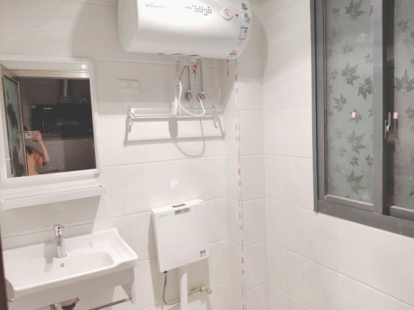 职院新建好房出租，交通便利。学生上班族的上上之选