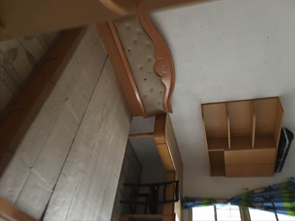 燃化局宿舍华冠酒店对面