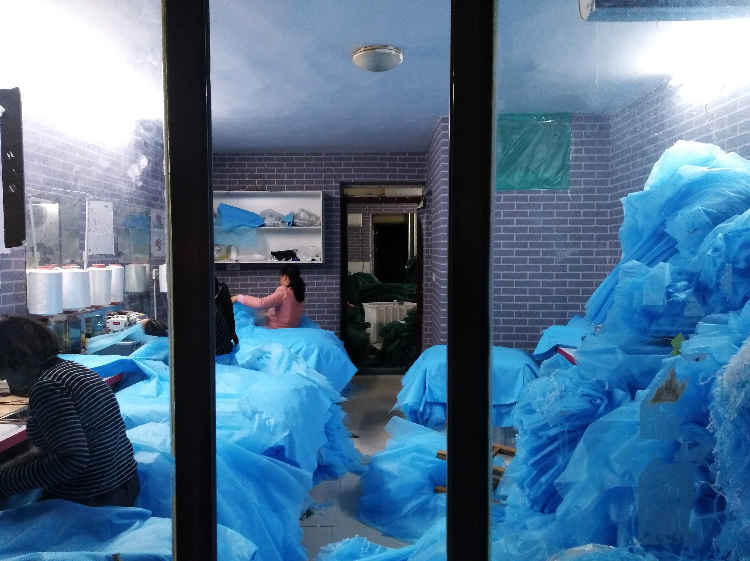 急售新一中对面肖湾天馨苑续租门面，