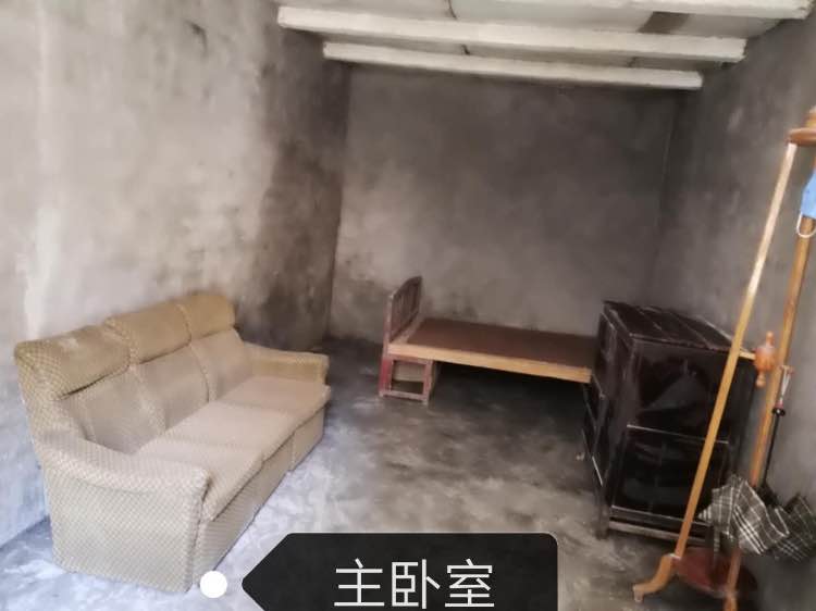 凤凰河路平房整体出租