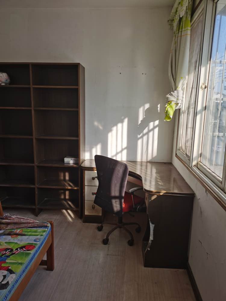 西桥好房出租拎包入住（三楼）