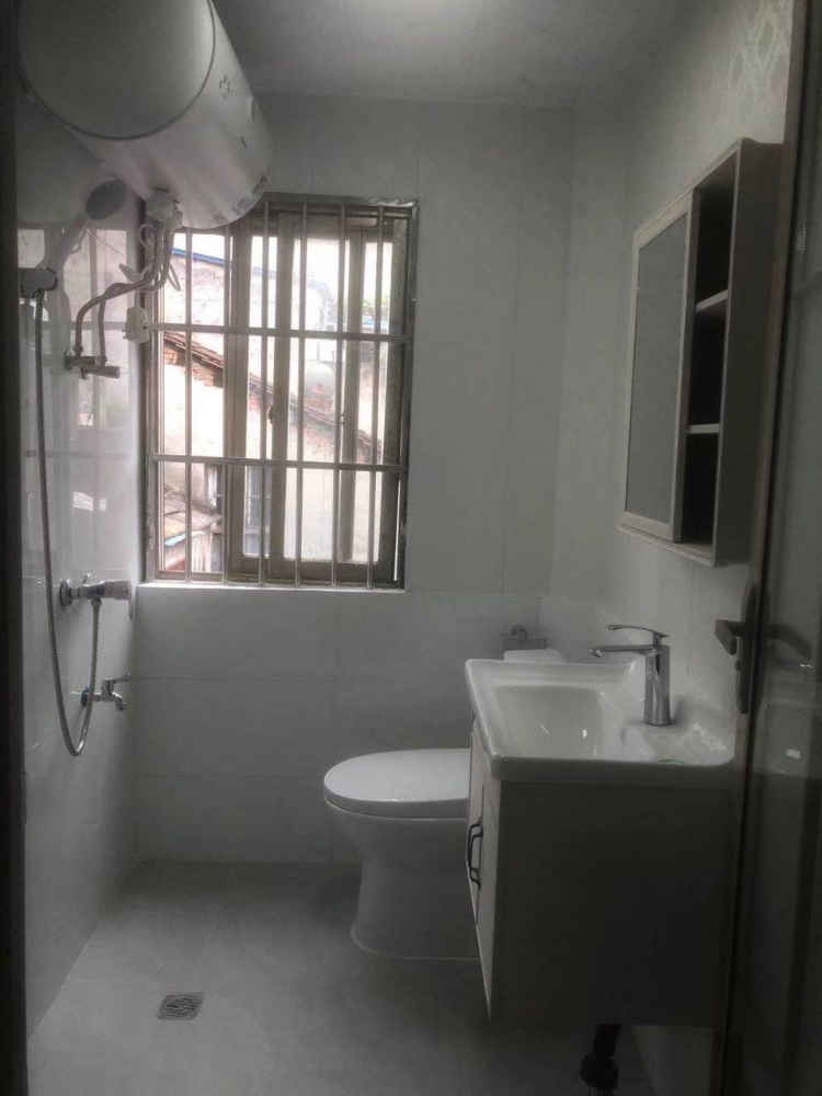  次出租，拎包入住