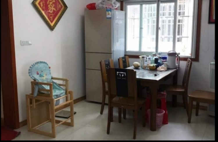 沔街仙桃春天小区。中间楼栋，安静，无遮挡