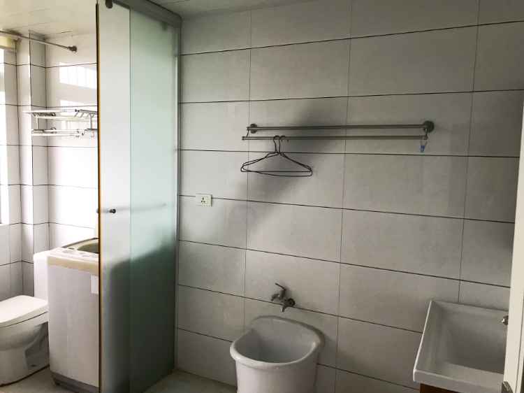 仙桃一中旁三室两厅一厨两卫拎包即住