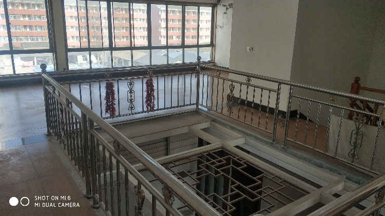 一中后面私房出售