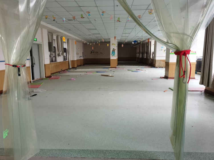 新人民医院对面沿街商铺二楼