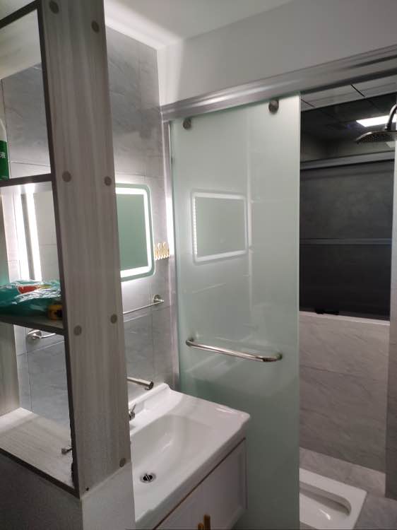 康湾一品两室两厅好房出租啦~