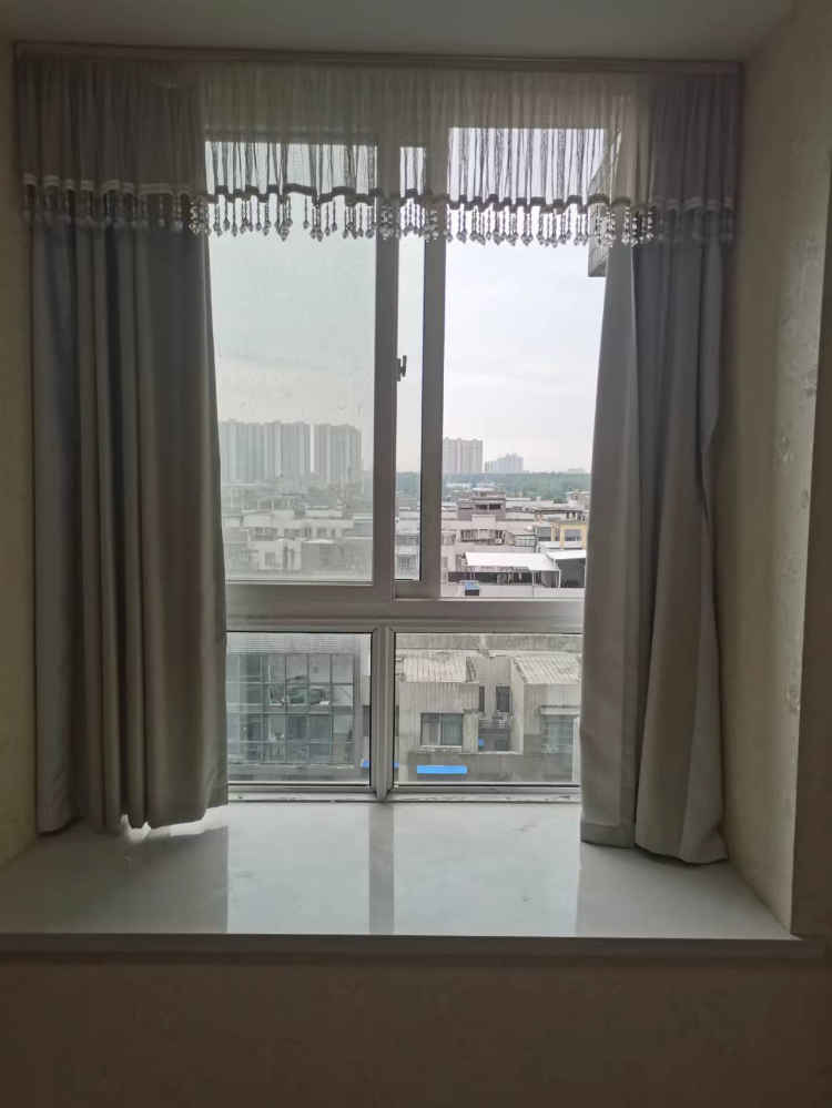 世纪雅园二期电梯房10层/18层品牌装修成色新满五