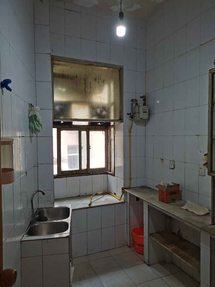 实小后面两室一厅一卫(交通路菜场旁）