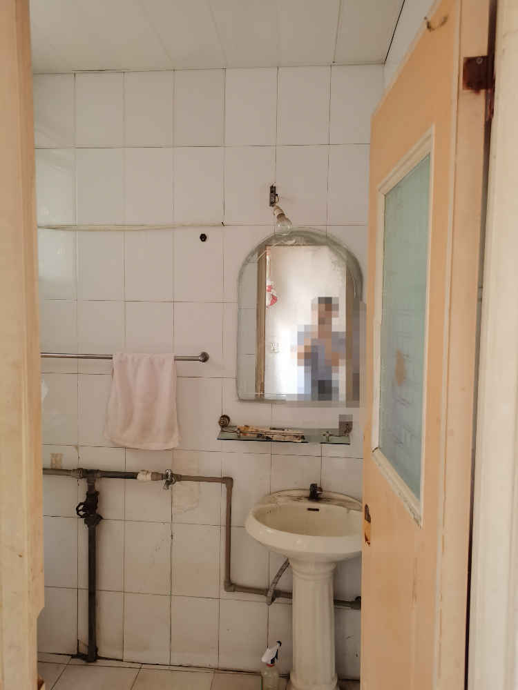 实小后面两室一厅一卫(交通路菜场旁）