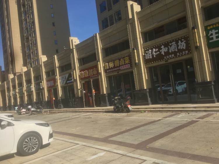 仙桃别院，无转让费，高档小区，临街旺铺