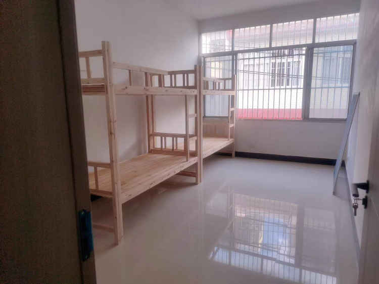 实验四小附近经济实惠私房出租