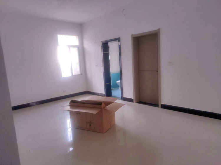 实验四小附近经济实惠私房出租