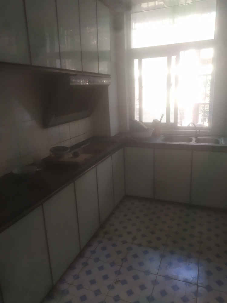 和平社区3室一厅一卫