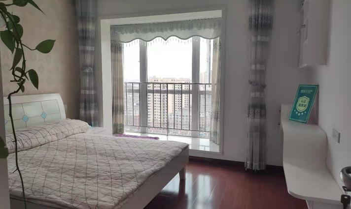 福星城，急需资金，中间楼层，便宜甩卖，满五，户主全家名下一套房，税费低