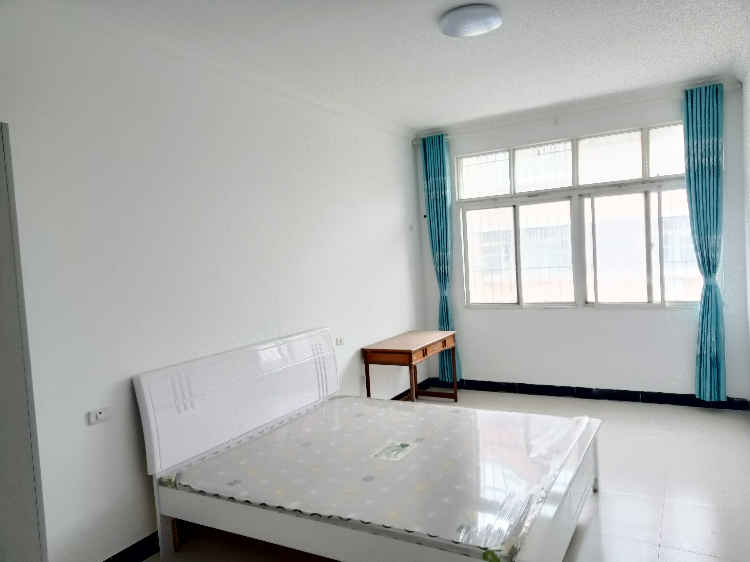 仙桃一中附近（黄荆）