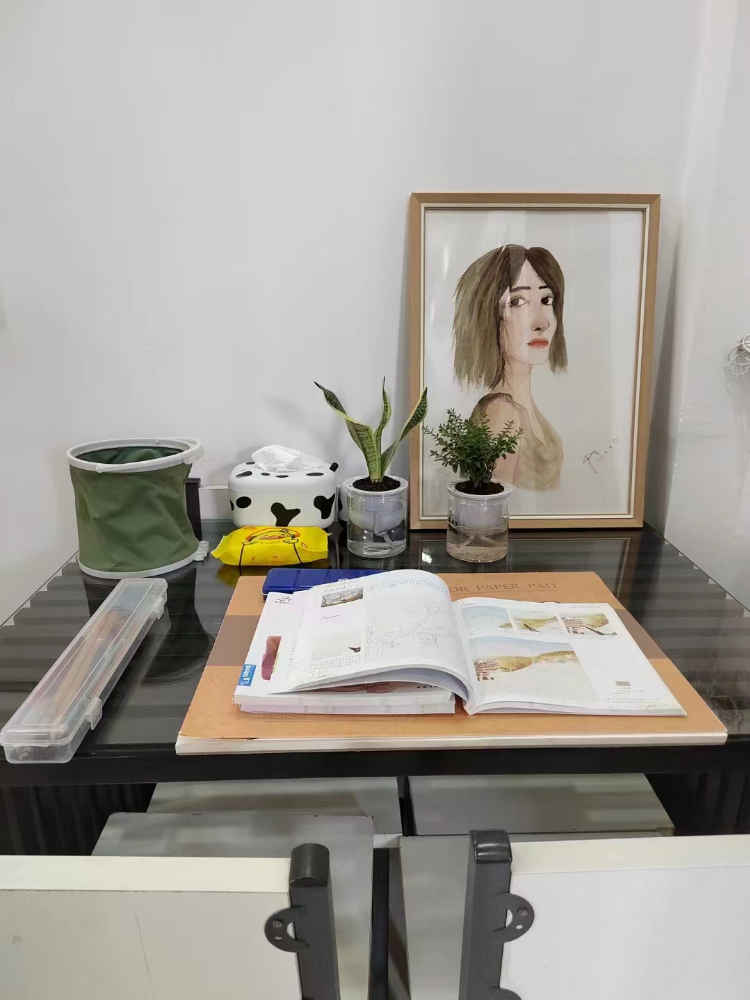 精装修，武商对面，二室一厅，家电家具齐全，拎包入住