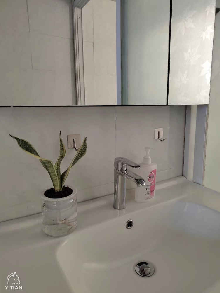 精装修，武商对面，二室一厅，家电家具齐全，拎包入住