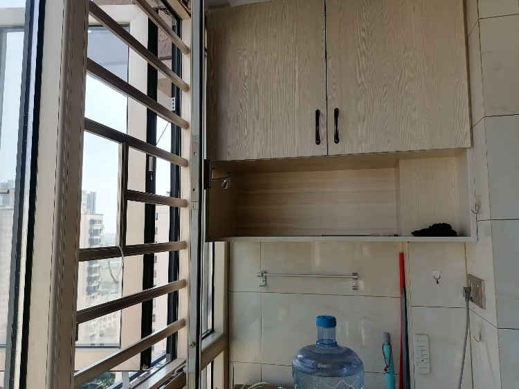 荣怀精装陪读房