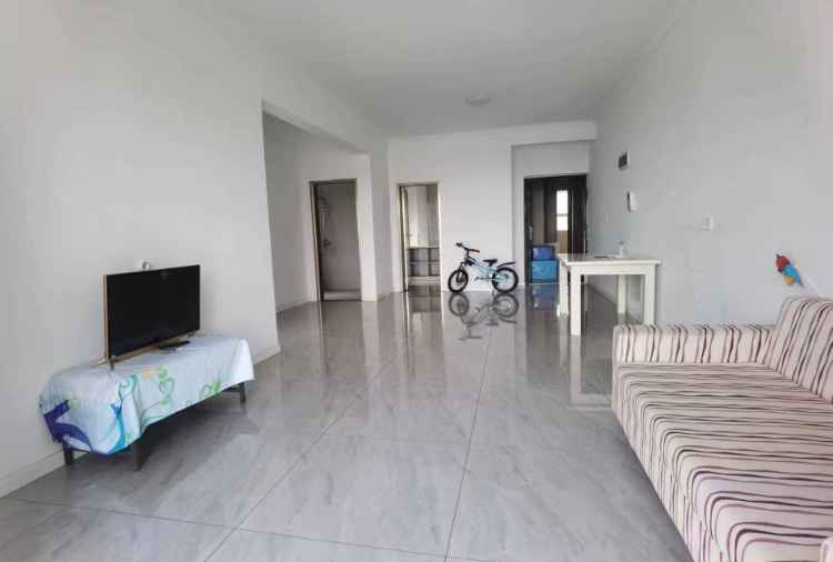 丝宝路世纪雅园精装两房 采光视野好  家电全新齐全  包物业费 拎包入住