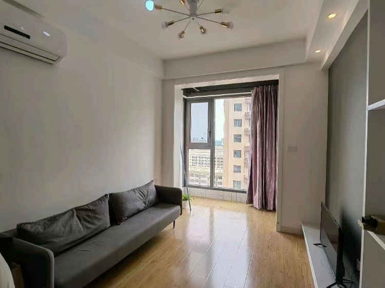 荣怀及地世家B区精装修二房出租