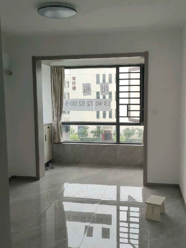 实验二小（大洪校区）对面剑桥名邸三室出租