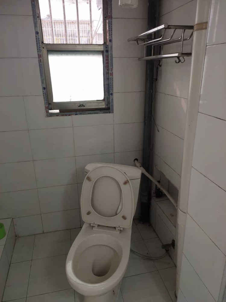 老年大学后面附近