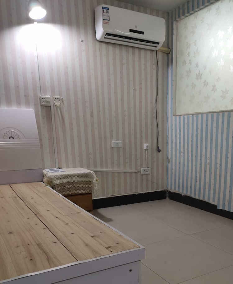 老年大学后面附近