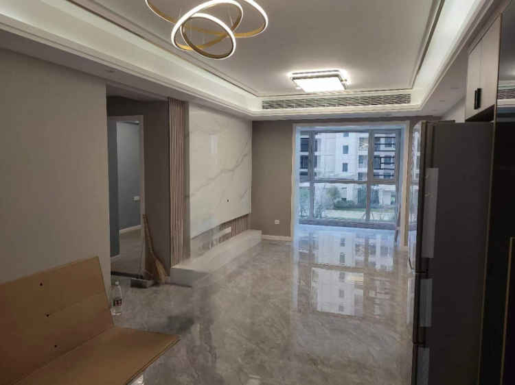 新二中旁翡冷翠全新装修