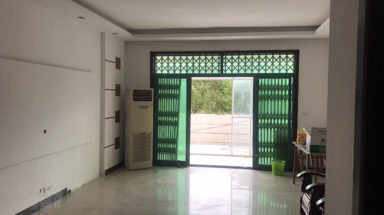 青青家园  151平+30平大阳台出租 二期