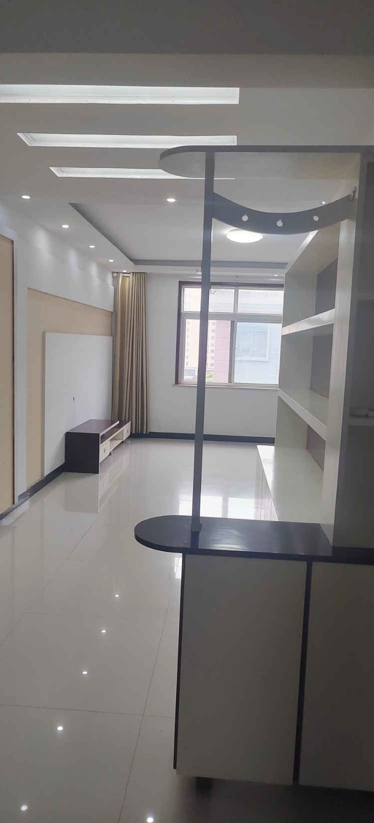 新城壹号附近刘口社区三室两厅两卫出租