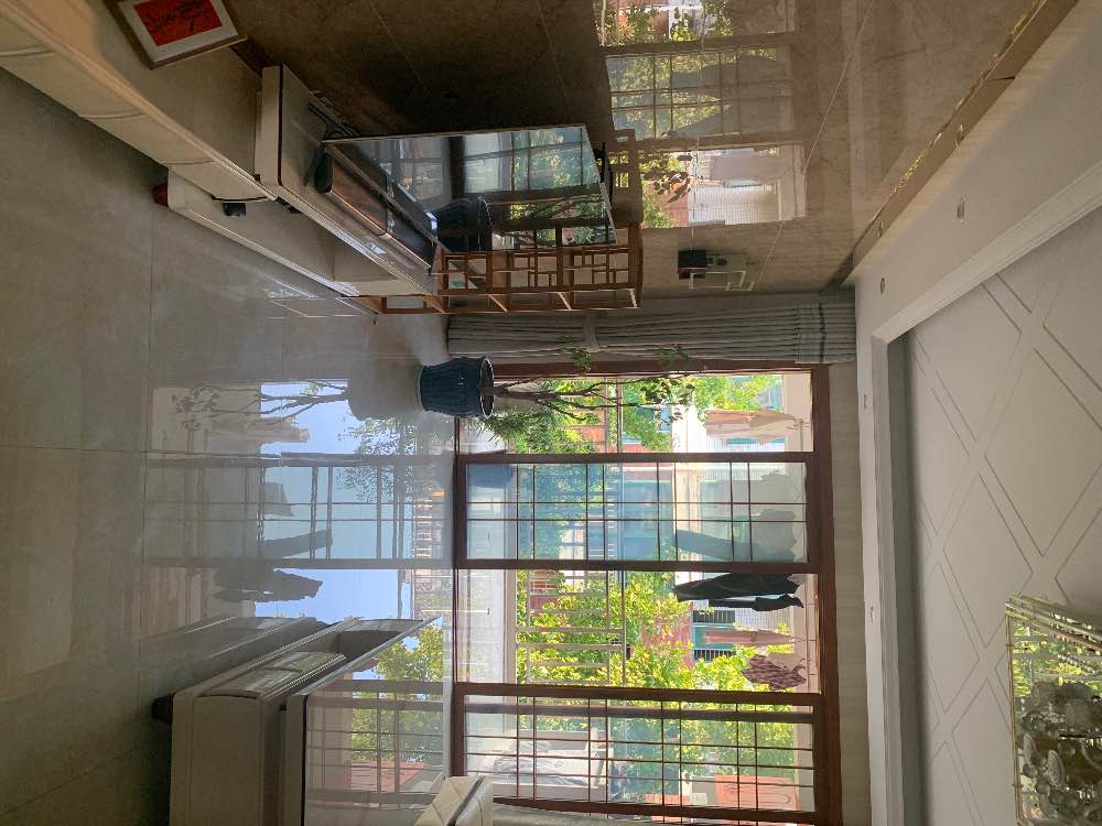 青青家园120平方米带暖气精装房出租