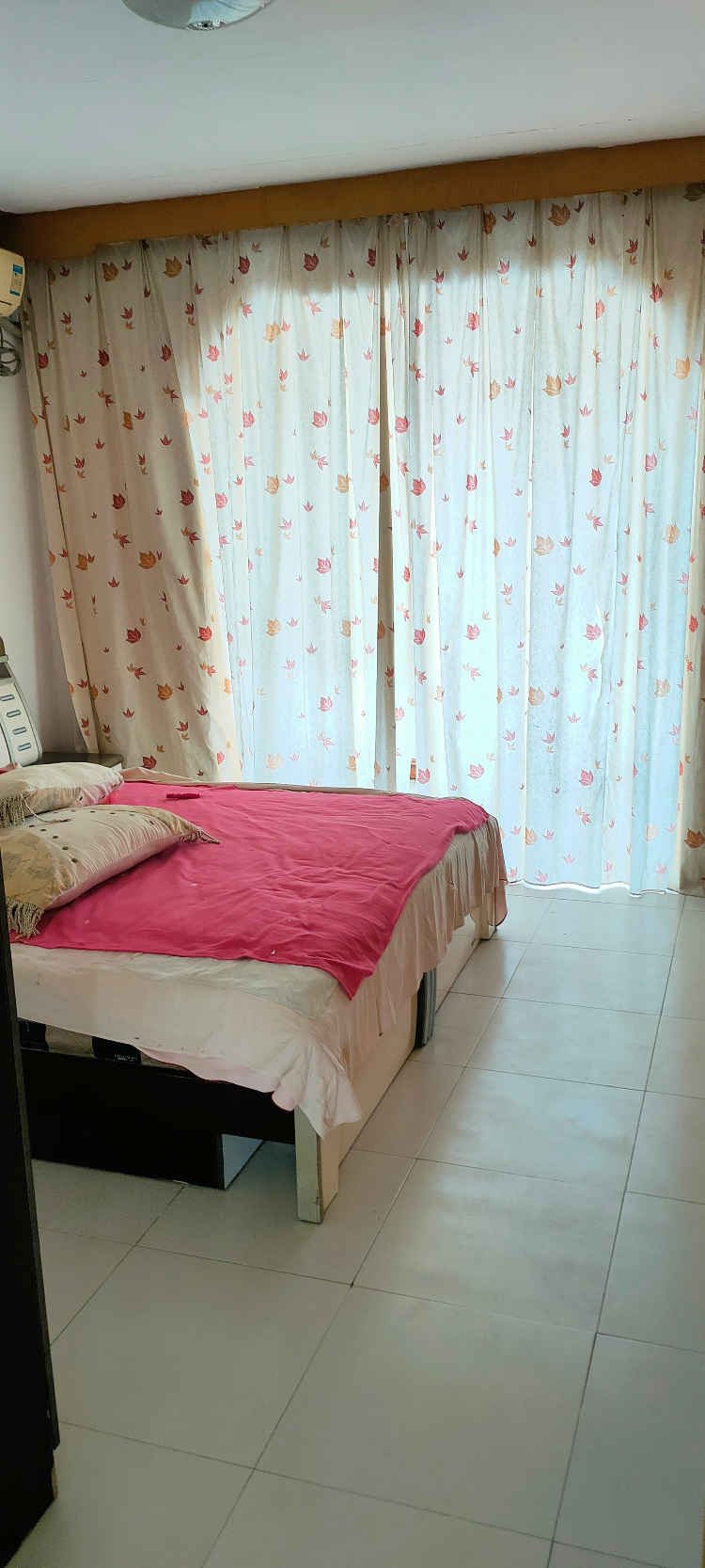 仙桃四中东城国际4房2厅1卫140平