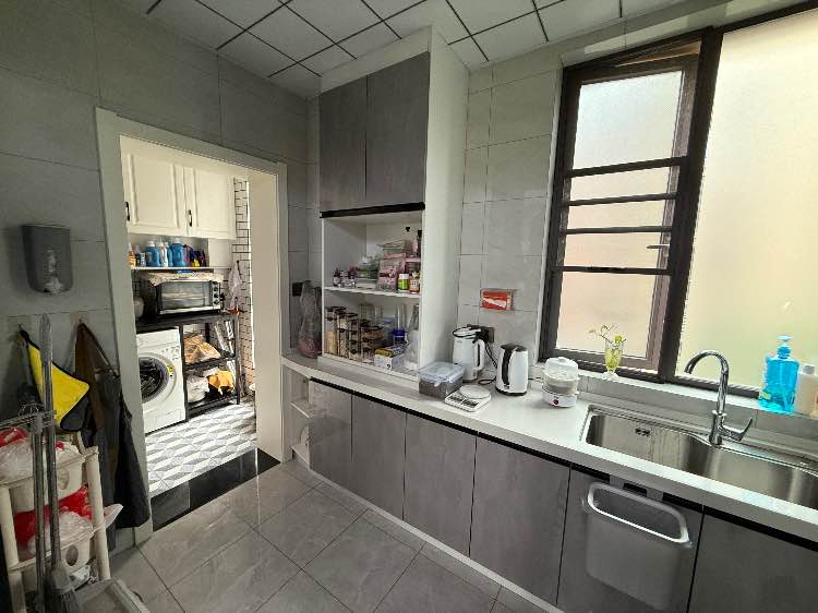 天然氧吧绿地香格里拉精装电梯小洋房（整屋品牌家具电器全送）