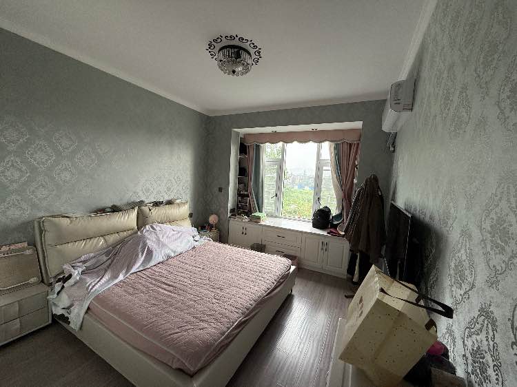 天然氧吧绿地香格里拉精装电梯小洋房（整屋品牌家具电器全送）