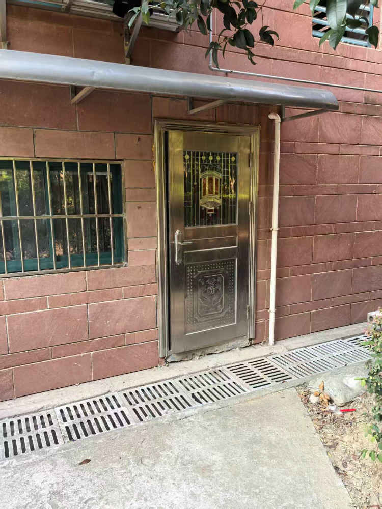 城南很好的养老地下室两层