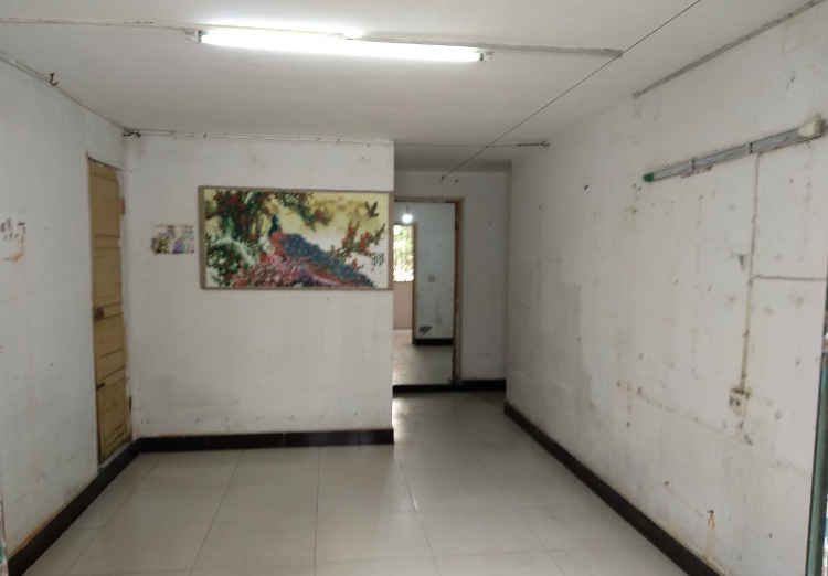 春江花园门面出售