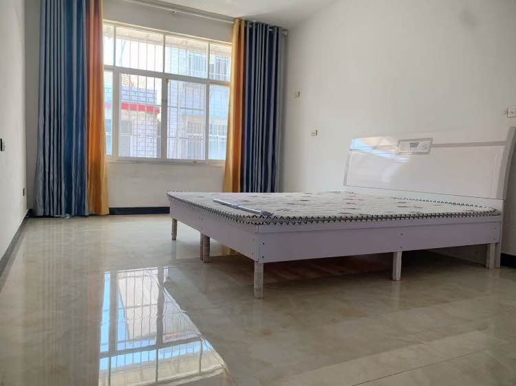 荣怀附近精装修大两房出租